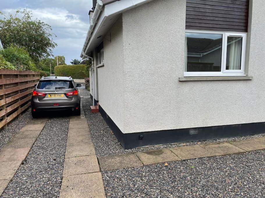 'Edgewood' - Detached Bungalow インヴァネス エクステリア 写真