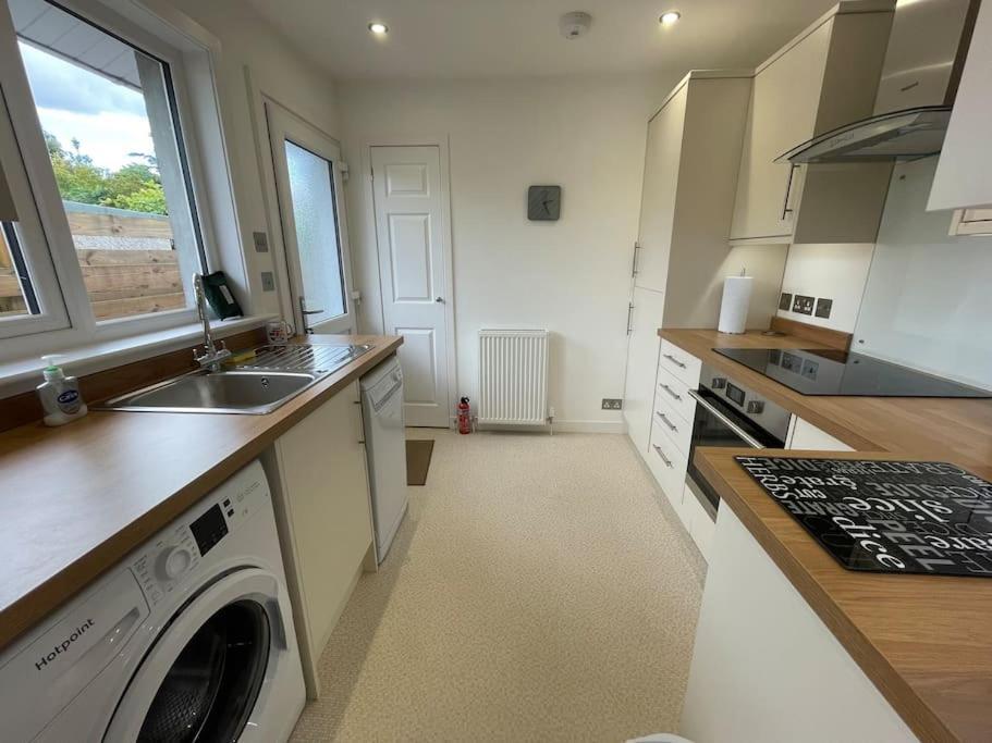 'Edgewood' - Detached Bungalow インヴァネス エクステリア 写真